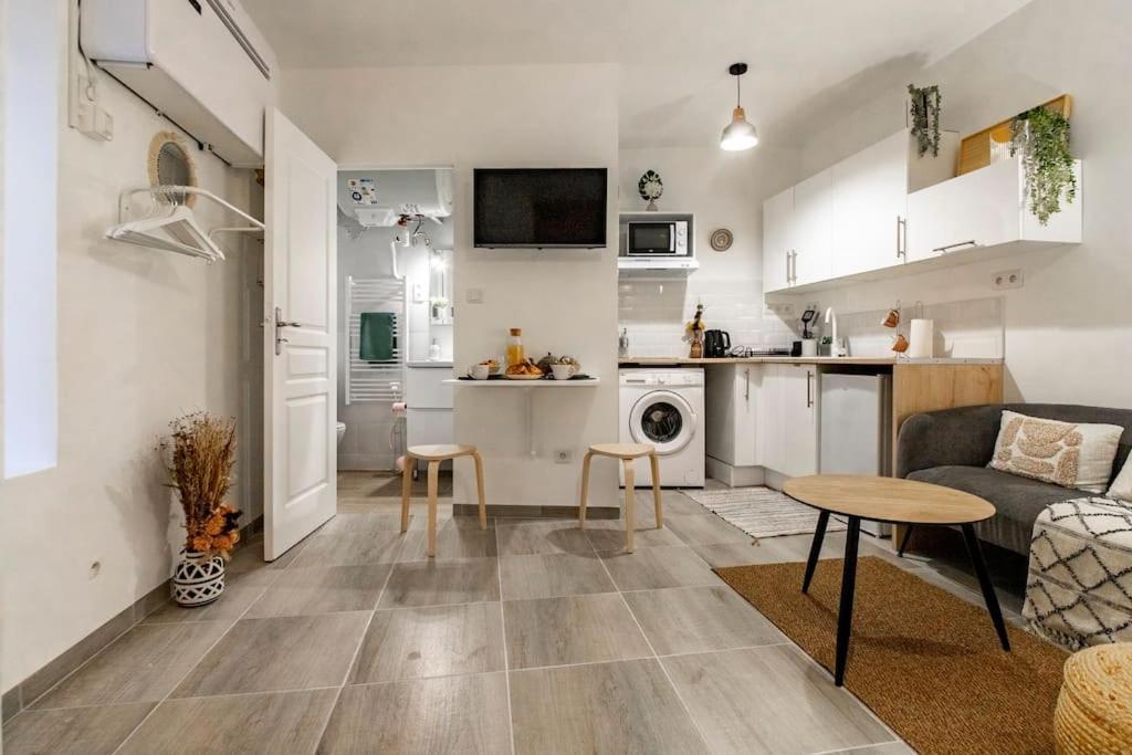 Studio « Le Boheme Chic » Nîmes Extérieur photo